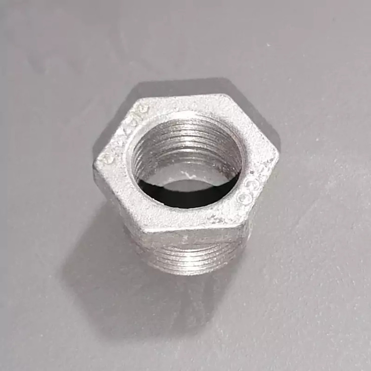 ماسوره تبدیل 4 به 3 گالوانیزه سایز 1*1.1/4 اینچ آهنی (سایز 40 به 32)
